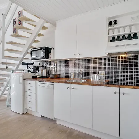 Idunn - 100m To The Fjord By Interhome